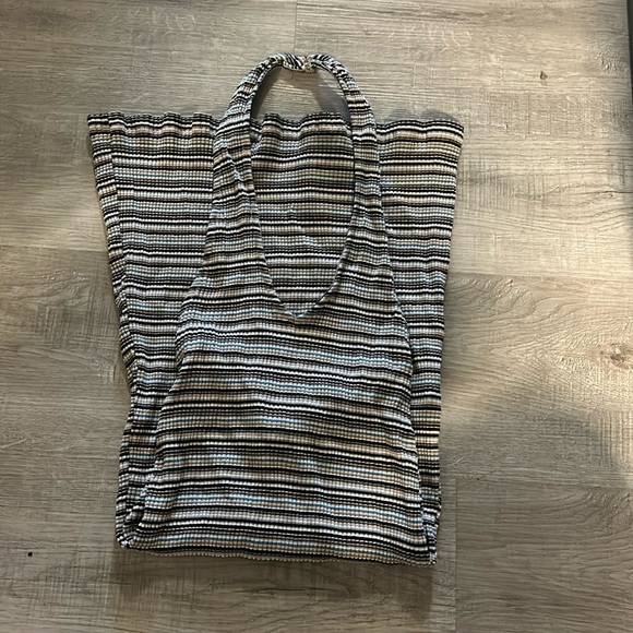 AMERICAN EAGLE DRESS. - Picture 1 of 3